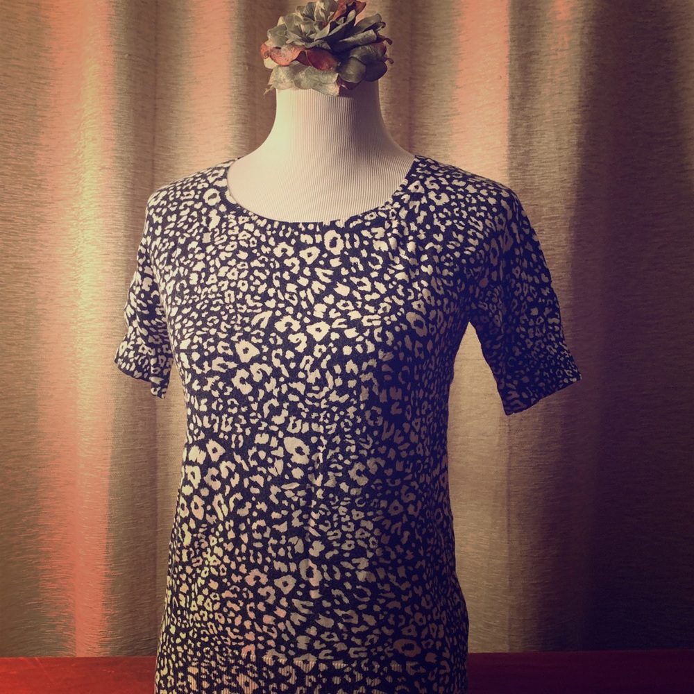 Apt 9 S Top